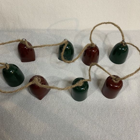 Jingle Bells Garland Christmas Holiday 2 Set Metal Green Maroon Rustic Jute New - Picture 7 of 10
